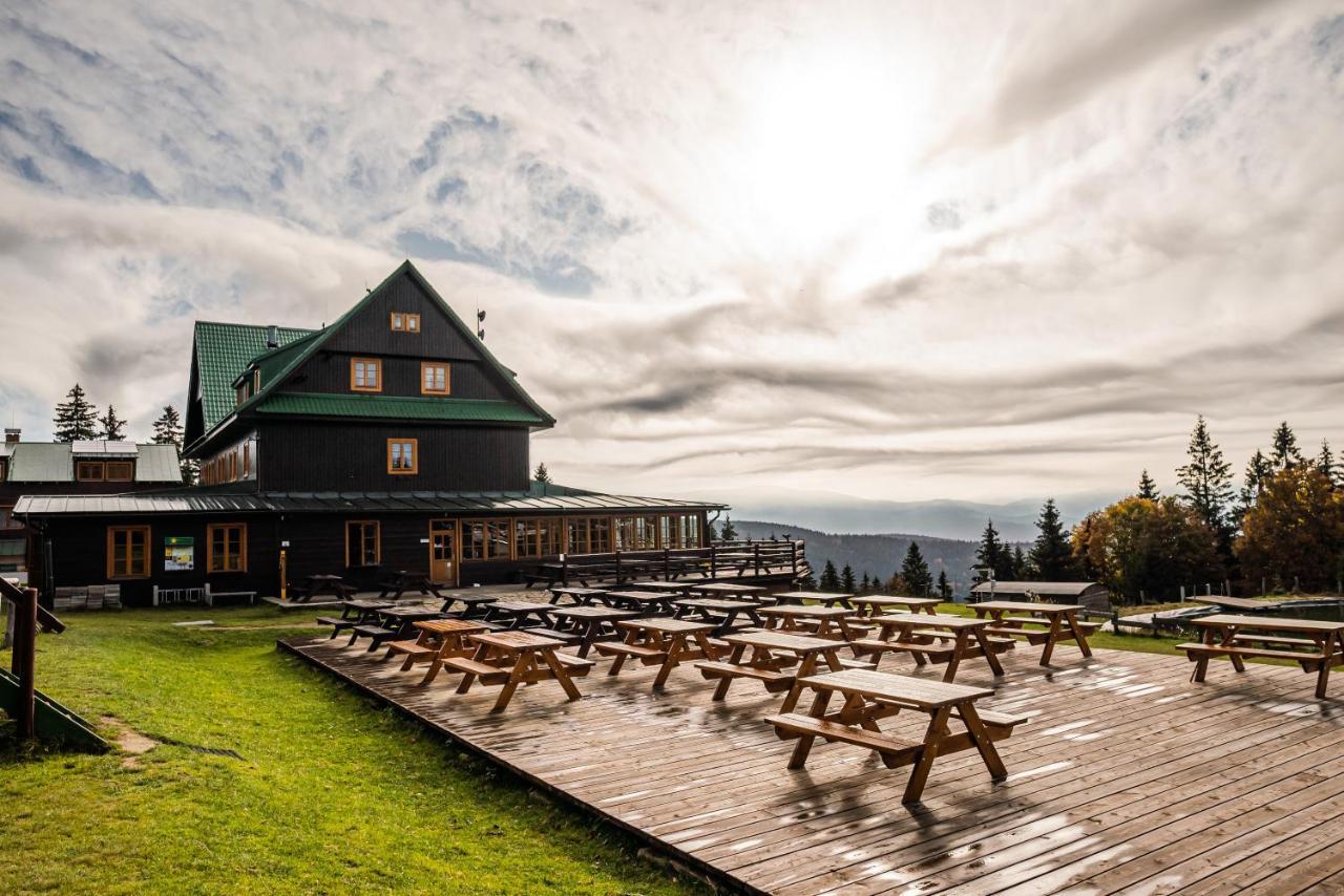 Horsky Hotel Paprsek Staré Město Exterior foto